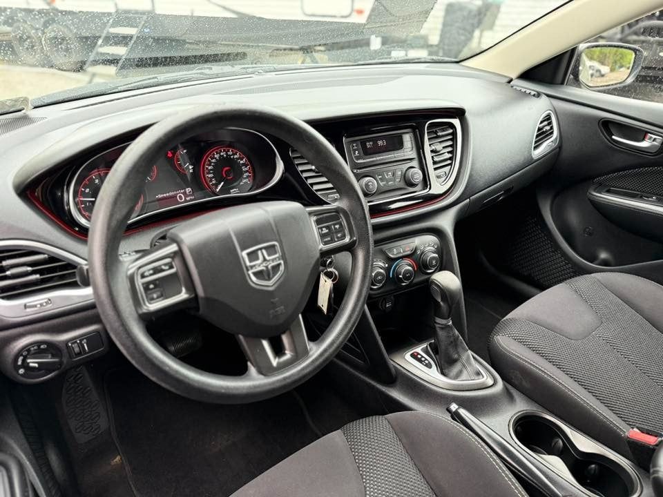 2015 Dodge Dart SXT photo 4 of 9