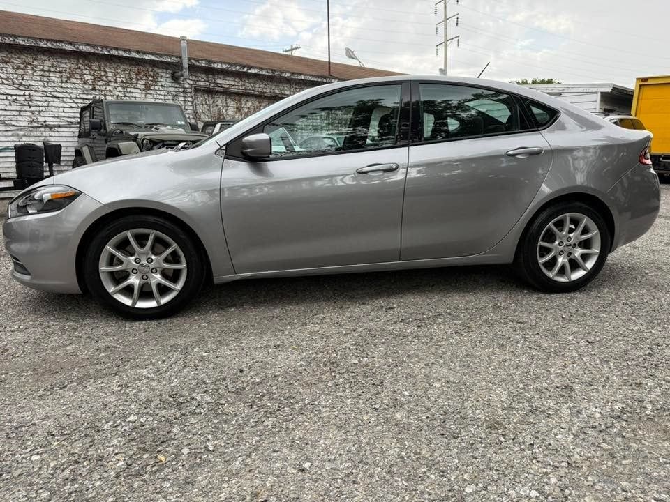 2015 Dodge Dart SXT photo 9 of 9